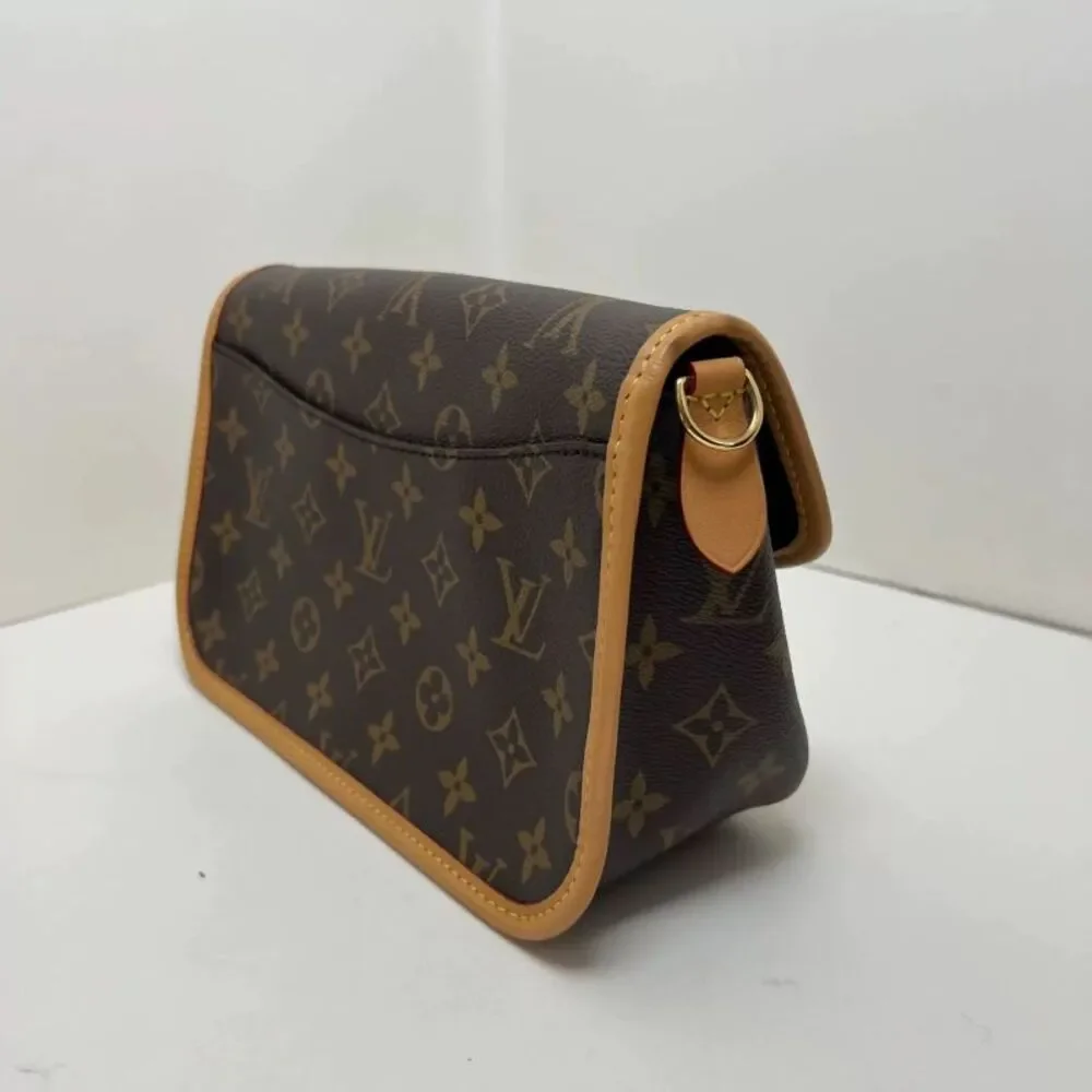 Louis Vuitton Women Pre-Loved Bag Very Good Condition